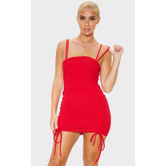 🌸 Red Ruched Dress - Picture 5 of 6